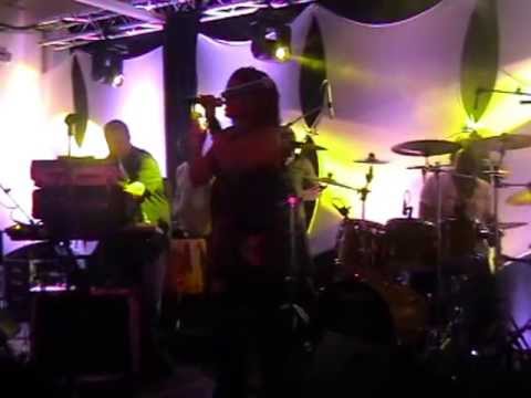 IZLY (Tro renmen) live 2009 à Toulouse