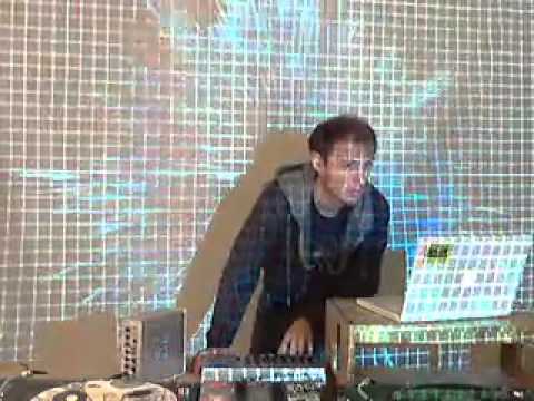 Plug & Lay showcase: Pakt live @ RTS.FM 12.11.2011 visuals by Thief