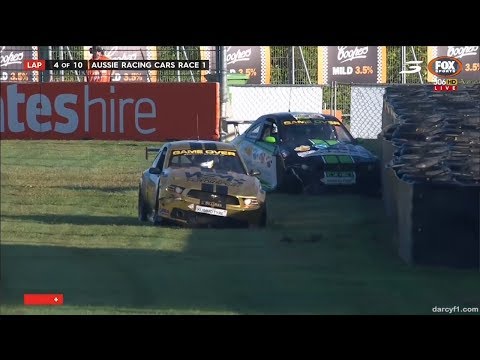 Aussie Racing Cars Championship 2017. Race 1 Townsville Street Circuit. Hard Crash
