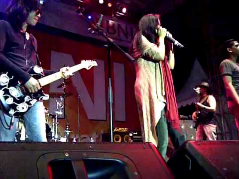 Abdee and friends feat. Oppie Andaresta + Njet The Flowers " Gak ada Matinya"