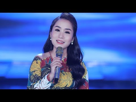 Thể hiện bởi Hồ Phương Liên