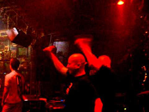 HUNGRY BEATS LIVE @ CROSS CLUB