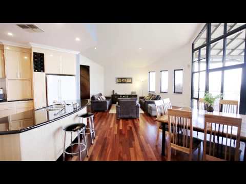 8 Beazley Rise, Mount Richon