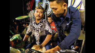 Download lagu AKU DILAHIRKAN UNTUK SIAPA - GERY MAHESA - bikin baper aja kamu cak... NEW PALLAPA mp3