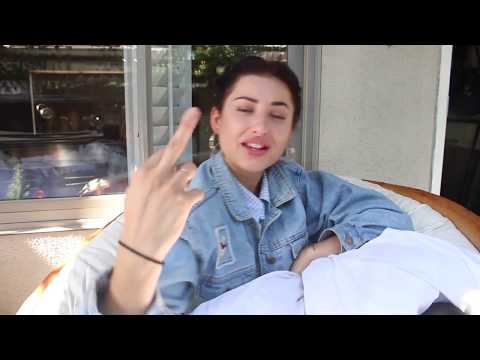 GRETA MENCHI INSULTA GLI HATERS