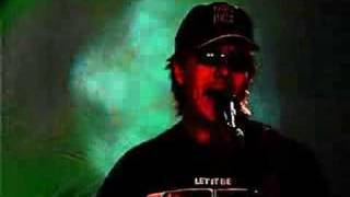 Stew sings Springsteen, Al Greene, Who, Beatles, Donovan, Eagles, Simon & Mott the Hoople