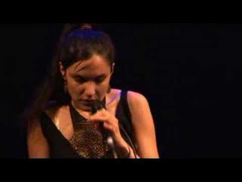 SIMIN TANDER SINGS WINDMILLS OF YOUR MIND