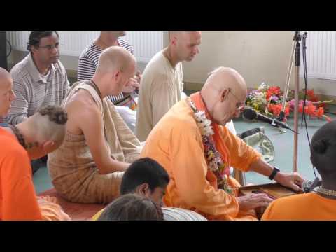 HH Kadamba Kanana Swami - kirtan 28.08.2016
