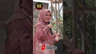 Download lagu LIZA AZIZAH Lc | IBU KAULAH WANITA YANG MULIA mp3