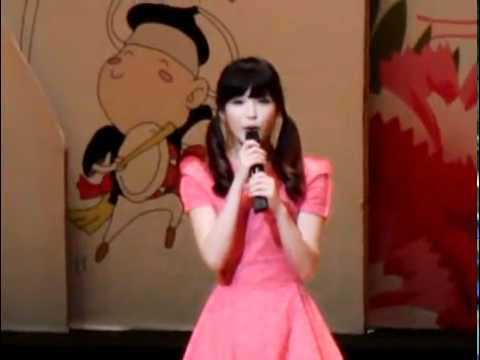 [110513] IU(아이유)-Good day Live Performance Teacher's Day event [FANCAM]