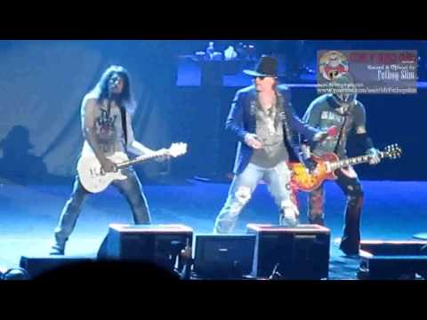 Guns N' Roses GNR - Indonesia Raya / Don't Cry live in Jakarta 2012