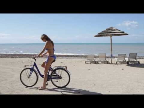 Marisa Padovan 2015 with the Lingerie Model Joice Verheyhen