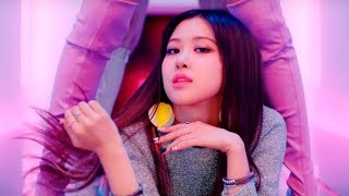 Download lagu Rosé singing the full chorus from 'As If It's Your Last' mp3