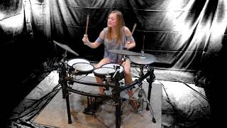 Mia / 13 year-old girl drummer / Foo Fighters - Best Of You - cover