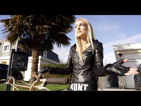 Maria Escarmiento - Espiral Despiadada (Video Oficial)