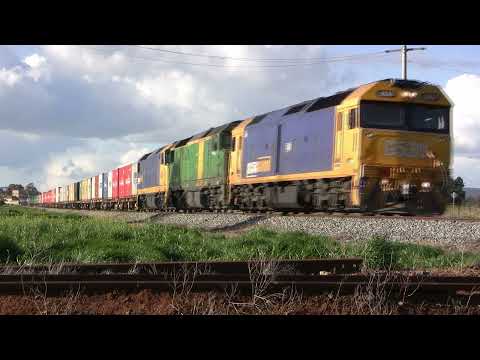 2CM3 Riverina train with G530 DL43 DL47 19 Aug 2013.