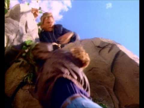 Screencapture Video MacGyver - Right Here Waiting