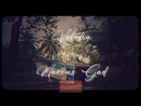 Volodia ft Marcus Gad - Riche [Lyrics Video]