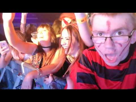 IKON LIVE HALLOWEEN 2016 - Kelly Llorenna - Set You Free