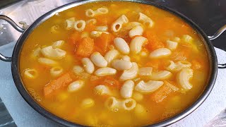 מרק שעועית לבנה עם ירקות ופסטה טבעוני מהיר ובריא Vegan bean soup with vegetables and pasta (ליהי קרויץ - מטבח בקלי קלות) - התמונה מוצגת ישירות מתוך אתר האינטרנט יוטיוב. זכויות היוצרים בתמונה שייכות ליוצרה. קישור קרדיט למקור התוכן נמצא בתוך דף הסרטון