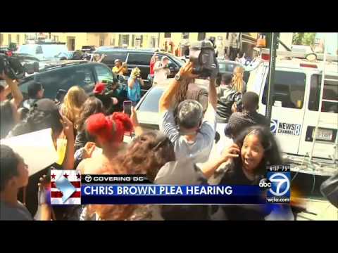 Chris Brown returns to D.C., looking for plea deal in assault case