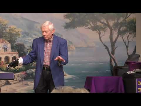 Hammer & Feather falling on the moon