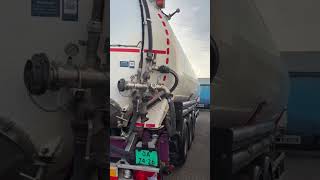 عربة الصهريج لنقل المواد العلفية Feldbinder Kip silo, 59 M3 Silo, dry Bulk Donkey engine blower JCB, clean t | صورة 4 - Autoline