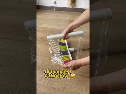 Ingeniosa idea a la hora de barrer 🤩🤯. #limpieza #barrer #organizacion #escoba