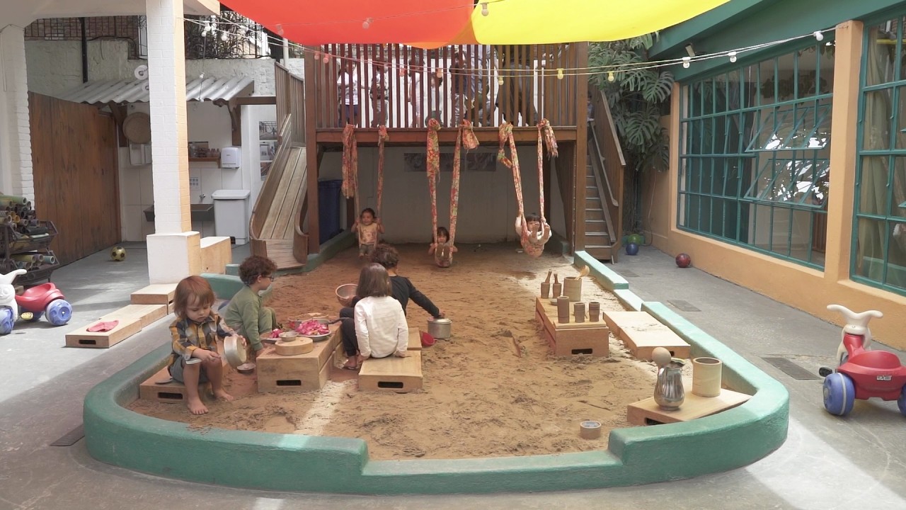 Escola Ateliê Carambola de educação infantil unidade São Samuel, bebês e crianças dos 0 aos 3 anos.