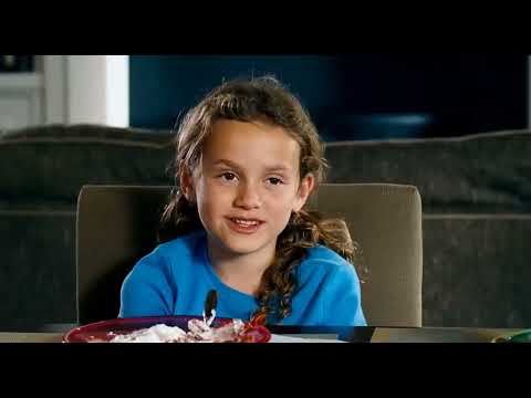 Knocked Up trailer frame: Alison and Ben on a chaotic date night that sets the story in motion