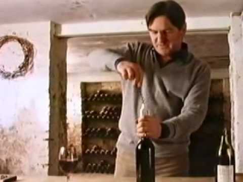 Episode 1 – How to handle a wine with Hugh Johnson