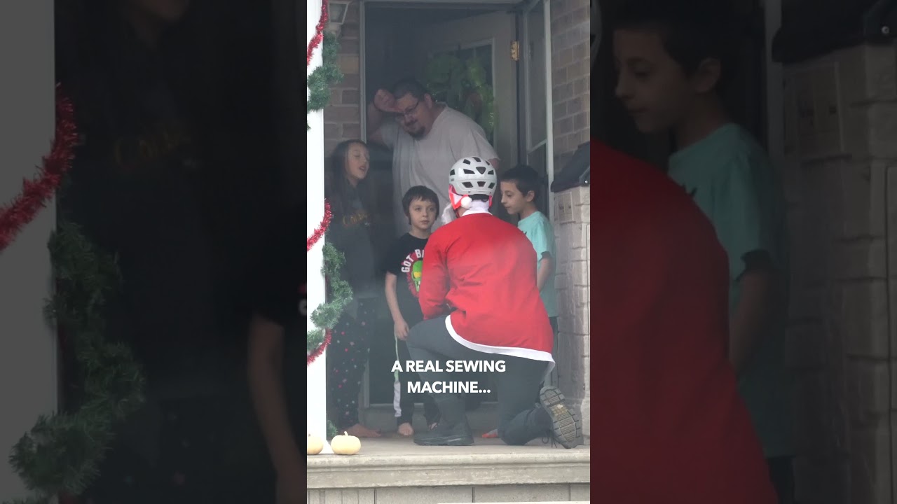 Santa surprises strangers and THIS happened