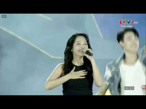 Nơi pháo hoa rực rỡ - Đi giữa trời rực rỡ. Bảo Anh