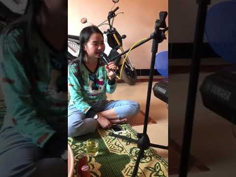 ນາງຕູ່ ມາຢາມ ກຸຫລາບແດງ ຊ້ອມຫລີ້ນໆ ເພິ່ນວ່າ