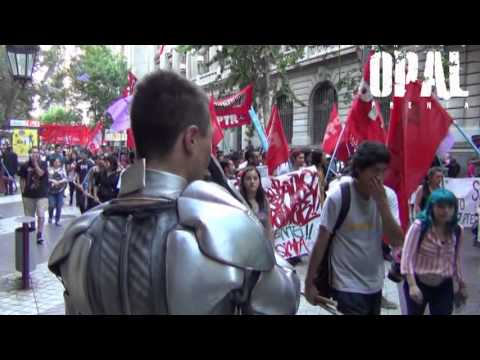 CHILE: MARCHA POR JUAN PABLO JIMÉNEZ ES REPRIMIDA 28 Nov. 2013