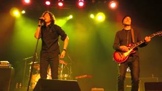 Break Her Down - Moist