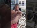 Entrenamiento de pectoral en máquina