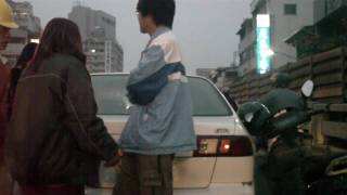 [閒聊] 最友善右轉、綠燈早開、路寬是假象→高雄