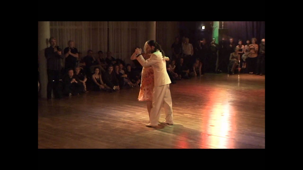 Virginia Uva y Cesar Agazzi, Café Dominguez