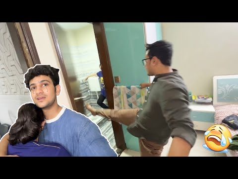 Washroom Mai phas gai fariha 😂 | door torna parha🙁