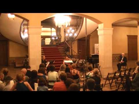 Liviu Dănceanu: Exerciții de admirație (Români)