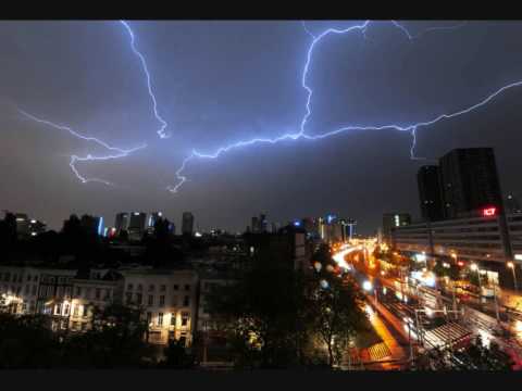 Abe Duque and Blake Baxter - What Happened (Max Coopers Moment Of Madness Remix)