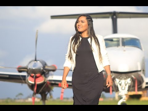 EVENY BRAGA - MEU ALVO (ACESSÍVEL EM LIBRAS)