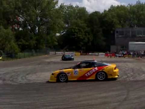 Drift w Katowicach podczas Profi Auto Show 2009