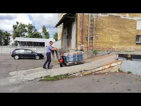 Elektryczny wózek magazynowy - EP F4 (jazda na wzniesieniu)