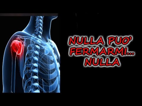 Anca bambino su x-ray Mal di schiena quando si starnutisce