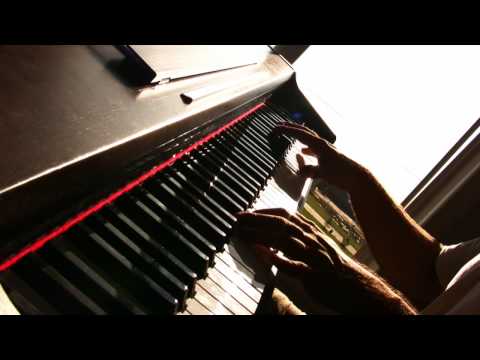 Yann Tiersen - Goodbye Lenin! - Watching Lara / piano solo (Vladimir Yatsina Cover)
