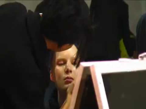 Backstage_ Défilé Cacharel Printemps Été 2010