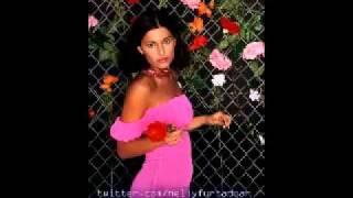 Nelly Furtado - The Grass Is Green (Live &#39;Come As You Are Tour&#39;)