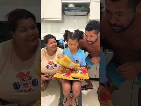 Papai tentou furar fila #humor #comedy #memes #youtubeshorts #funny #family #shorts